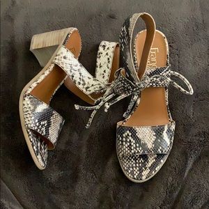 Franco Sarto Horatia - Retro Python Leather Sz 6M